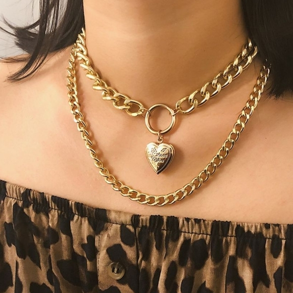 Jewelry - Fashion gold double chain locket necklace❤️